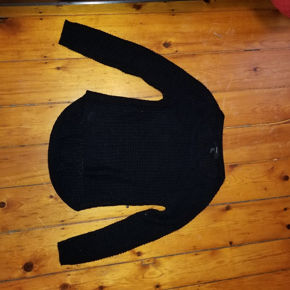 Black knit forever 21 sweater size small